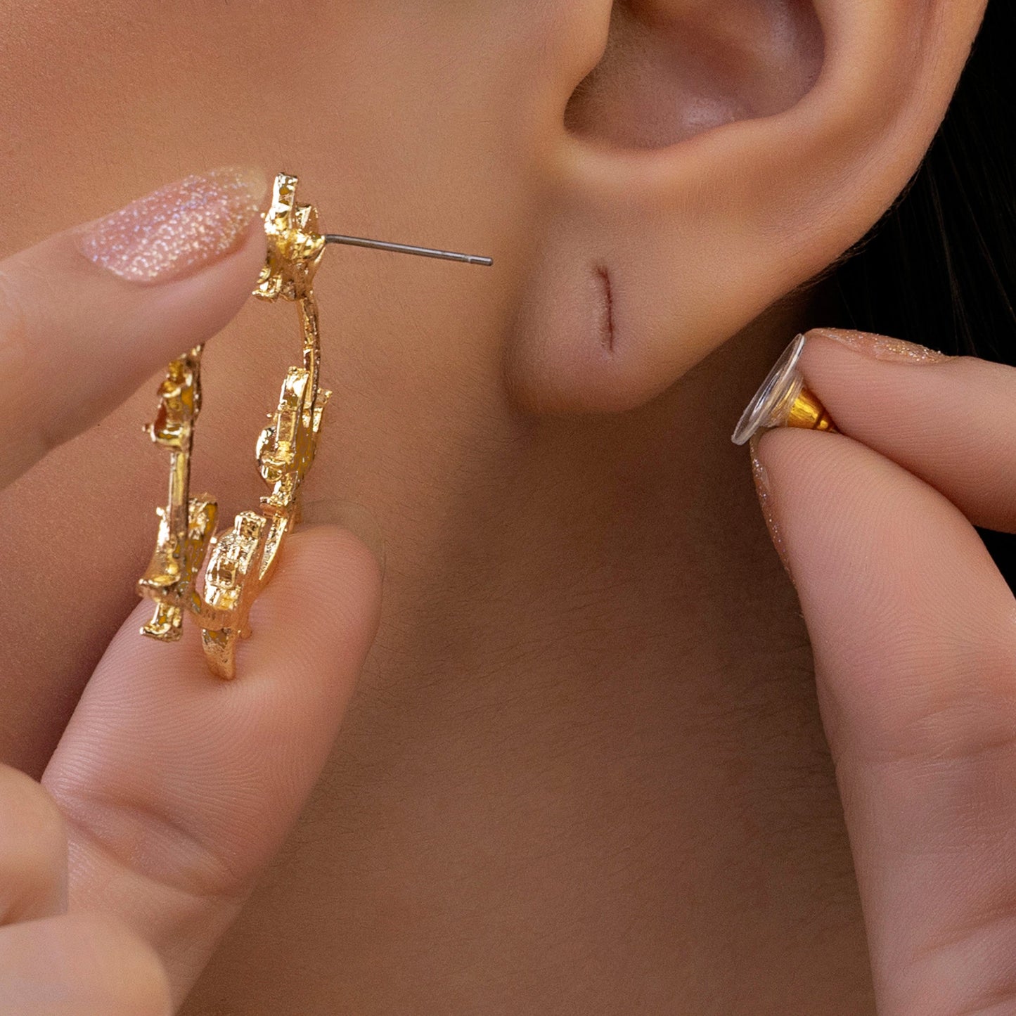 Birds Detailing Round Statement Earrings