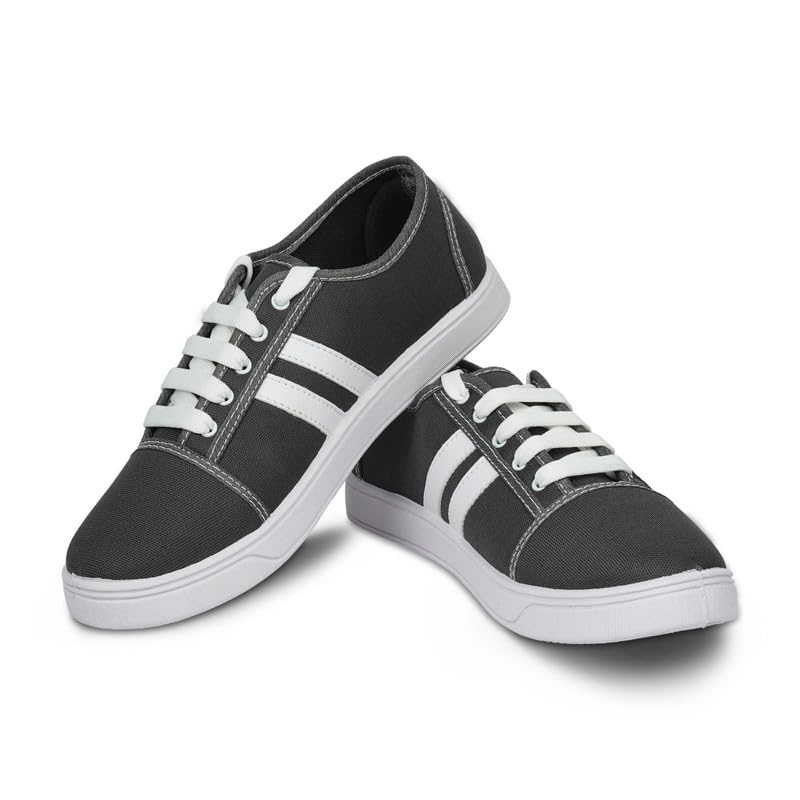FREE KICKS Classic Black Sneakers for Men - alphahostel.in