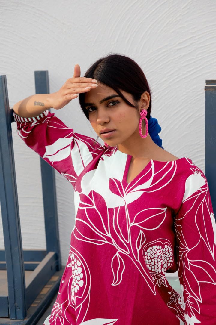 Women's Cotton Blend Straight Printed Kurta with Pant