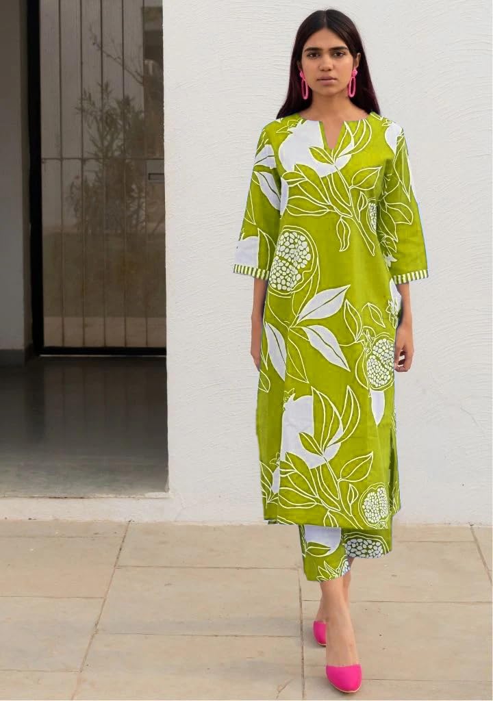 Women's Cotton Blend Straight Printed Kurta with Pant