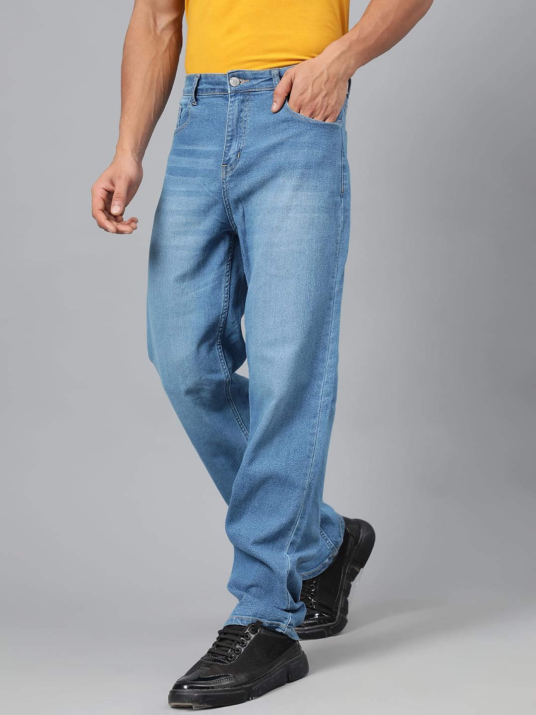 KOTTY Men’s Relaxed Fit Straight-Leg Jeans