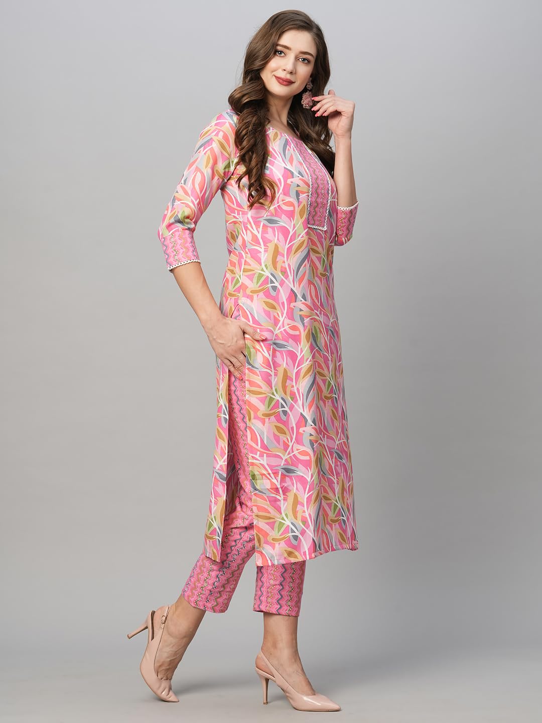 GoSriKi Women's Cotton Blend Floral Straight
