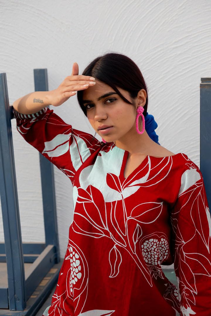 Women's Cotton Blend Straight Printed Kurta with Pant
