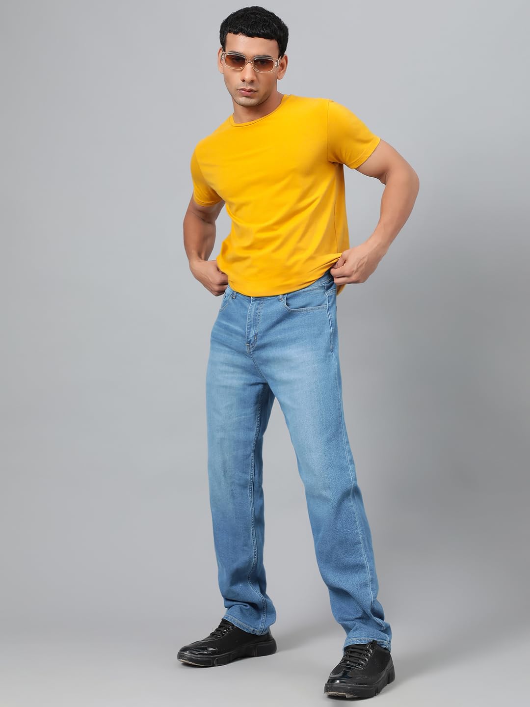 KOTTY Men’s Relaxed Fit Straight-Leg Jeans