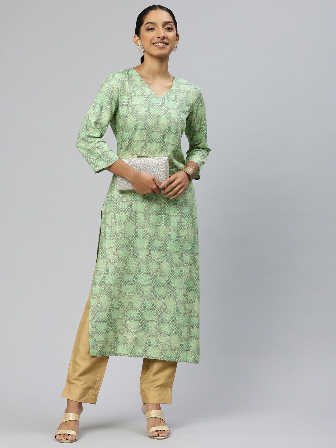 Shaily Cotton Blend Paisley V Neck Kurti for Women