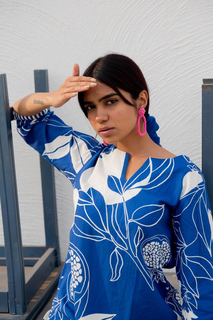 Women's Cotton Blend Straight Printed Kurta with Pant