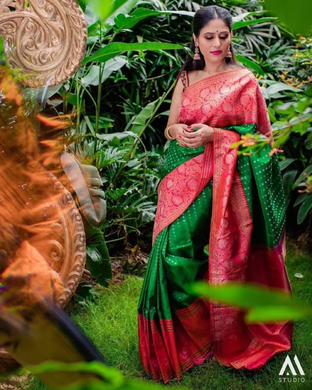 Women's Present Banarasi Soft Lichi Silk Saree