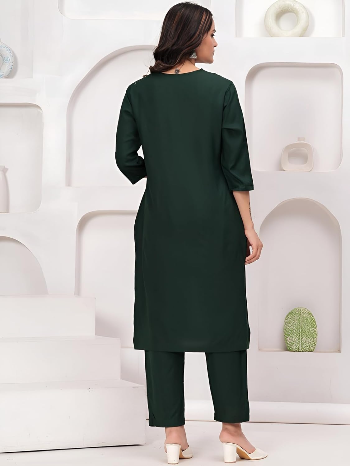 Women's Rayon Solid Plain v Neck Kurta Trouser/Pant Set