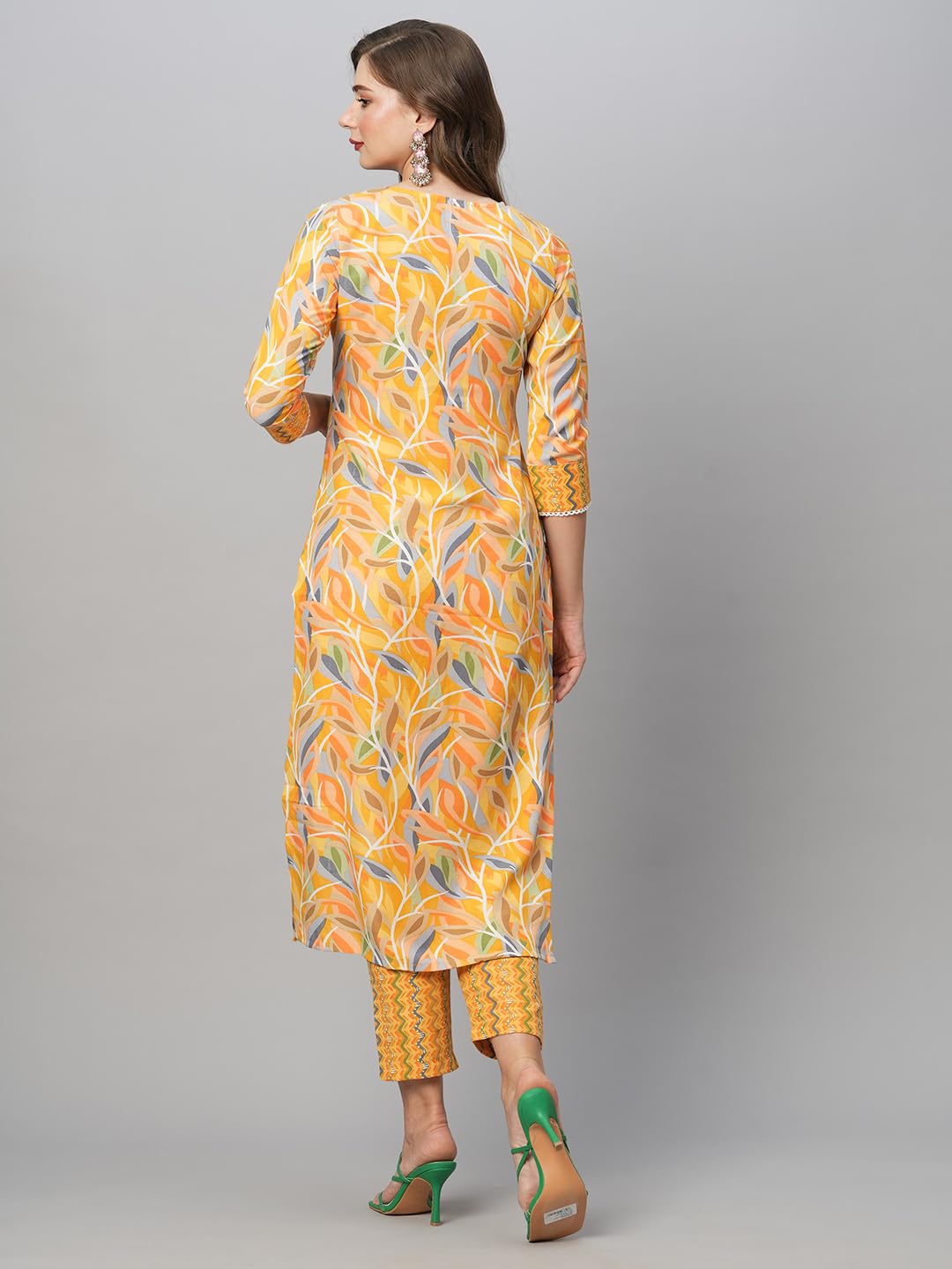 GoSriKi Women's Cotton Blend Floral Straight