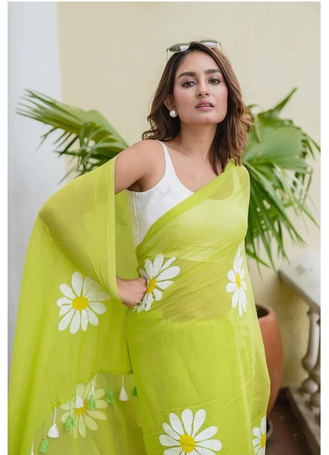 Linen Saree with White Daisy Floral Print, With Blouse