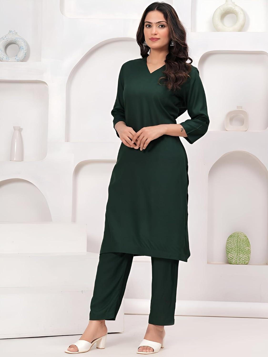 Women's Rayon Solid Plain v Neck Kurta Trouser/Pant Set