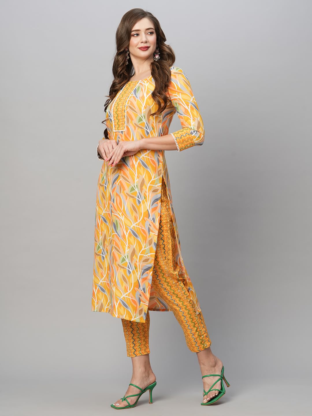 GoSriKi Women's Cotton Blend Floral Straight