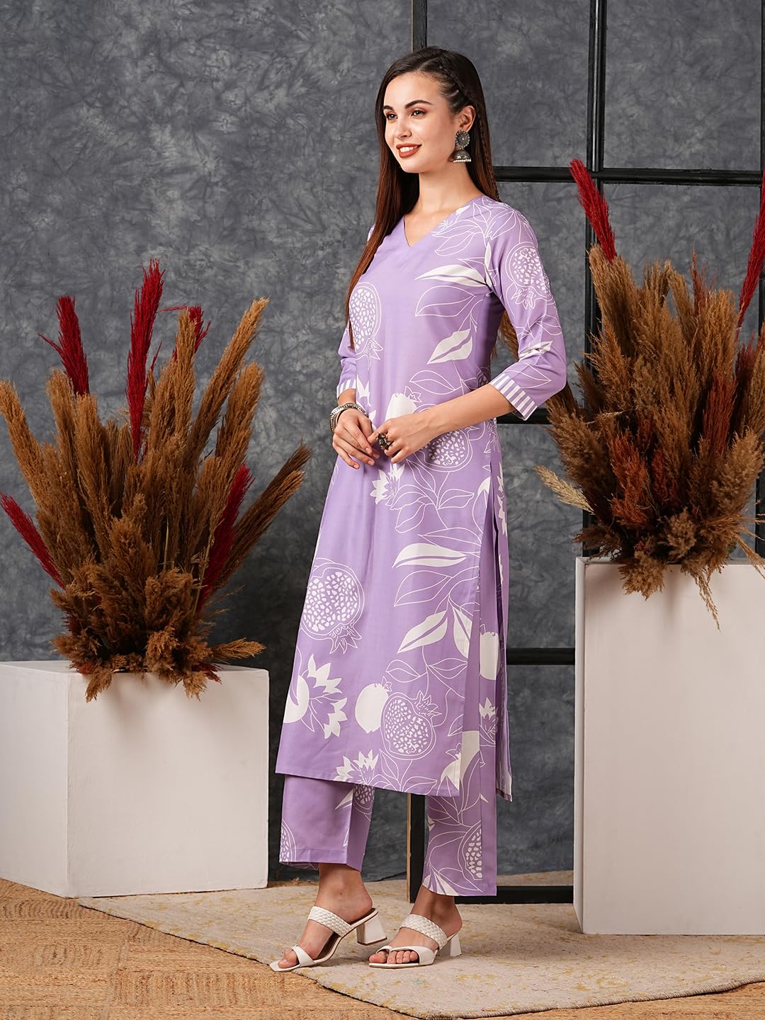 Women's Cotton Blend Straight Printed Kurta with Pant