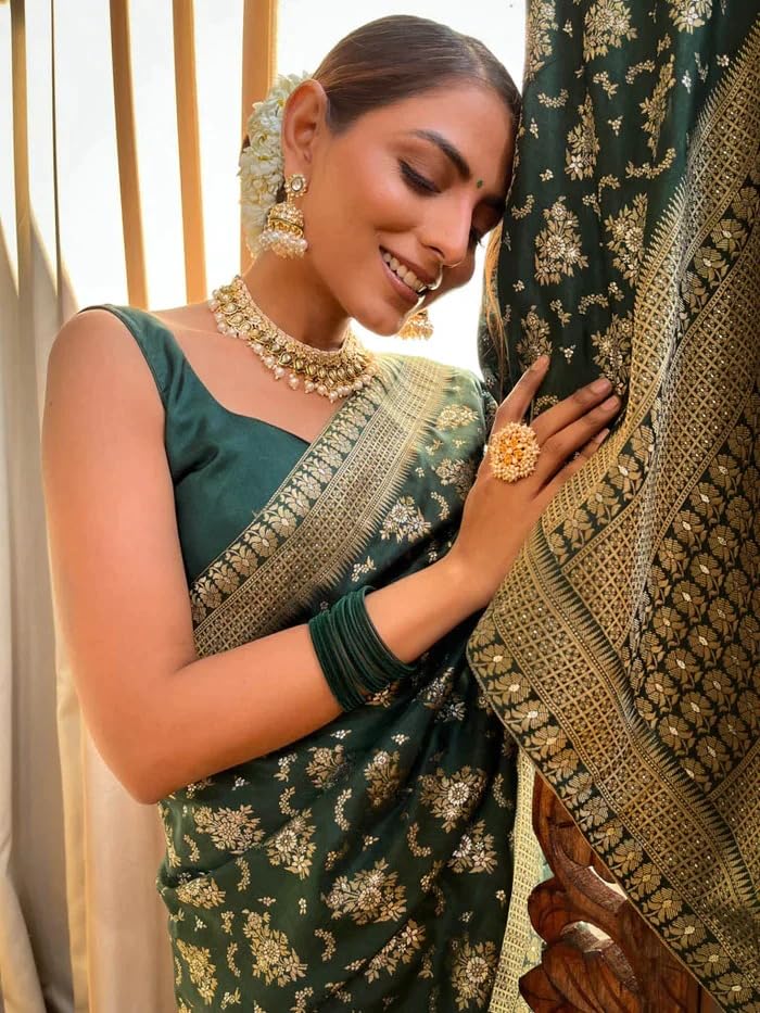 Women's Banarasi Kanjivaram Jacquard Art Silk Saree