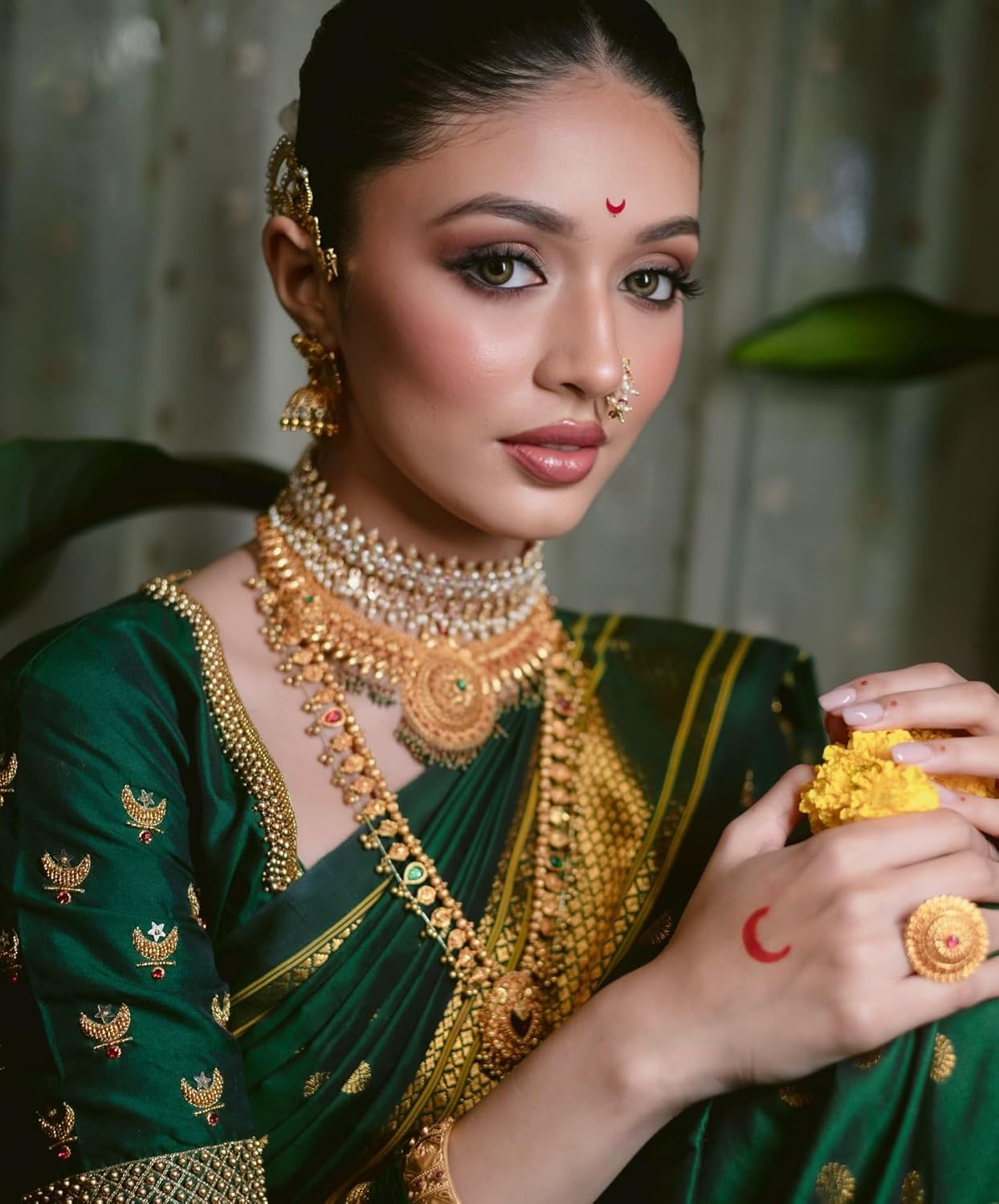 Women Kanjivaram Silk Banaras Sarees With Blouse Piece