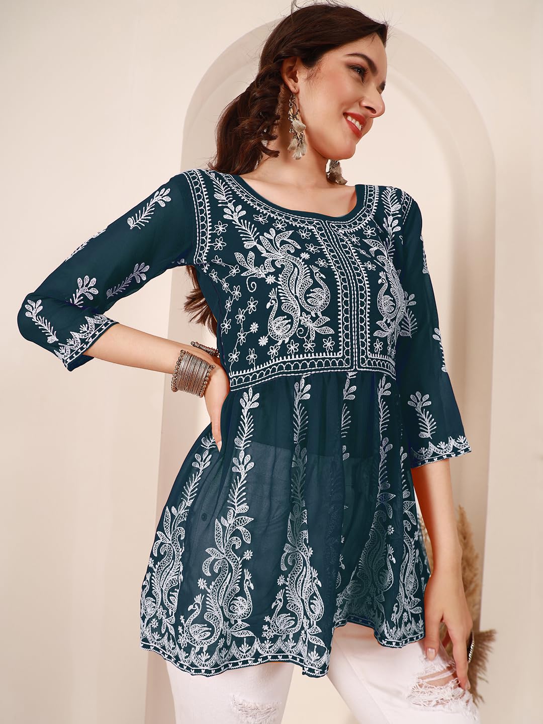 EthnicJunction Georgette Women Chikan Embroidery
