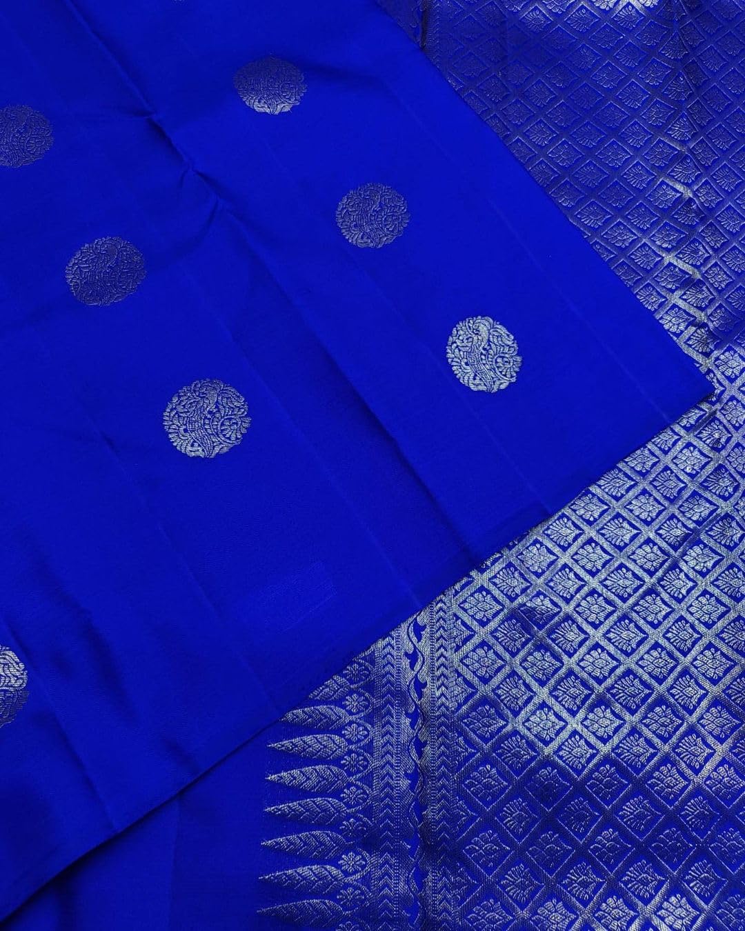Fashion Women Soft Sarees With Blouse Piece.