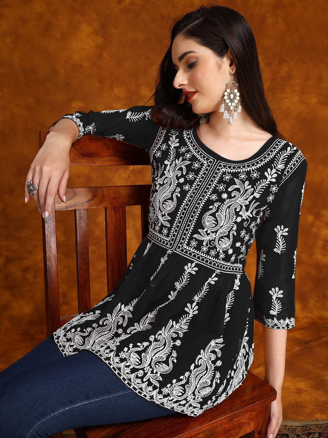 EthnicJunction Georgette Women Chikan Embroidery