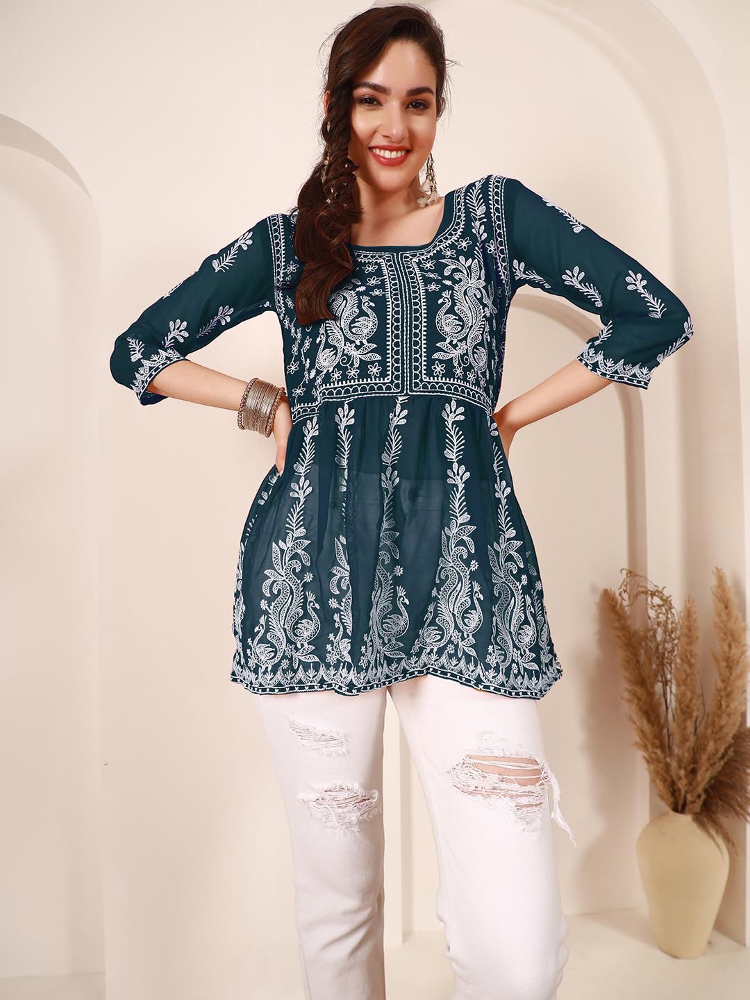EthnicJunction Georgette Women Chikan Embroidery