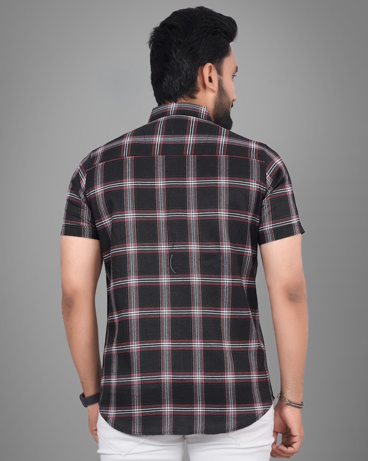 Men Regular Fit Checkered Spread Collar Casual Shirt
