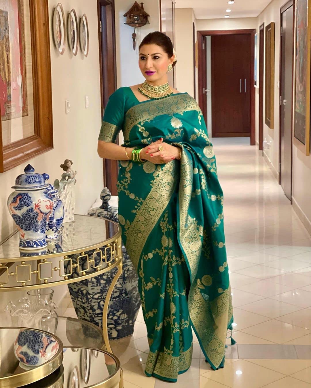 Women's Soft Silk Banarasi Sarees With Blouse Piece