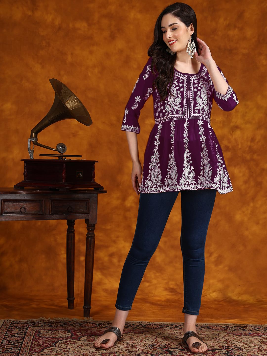EthnicJunction Georgette Women Chikan Embroidery