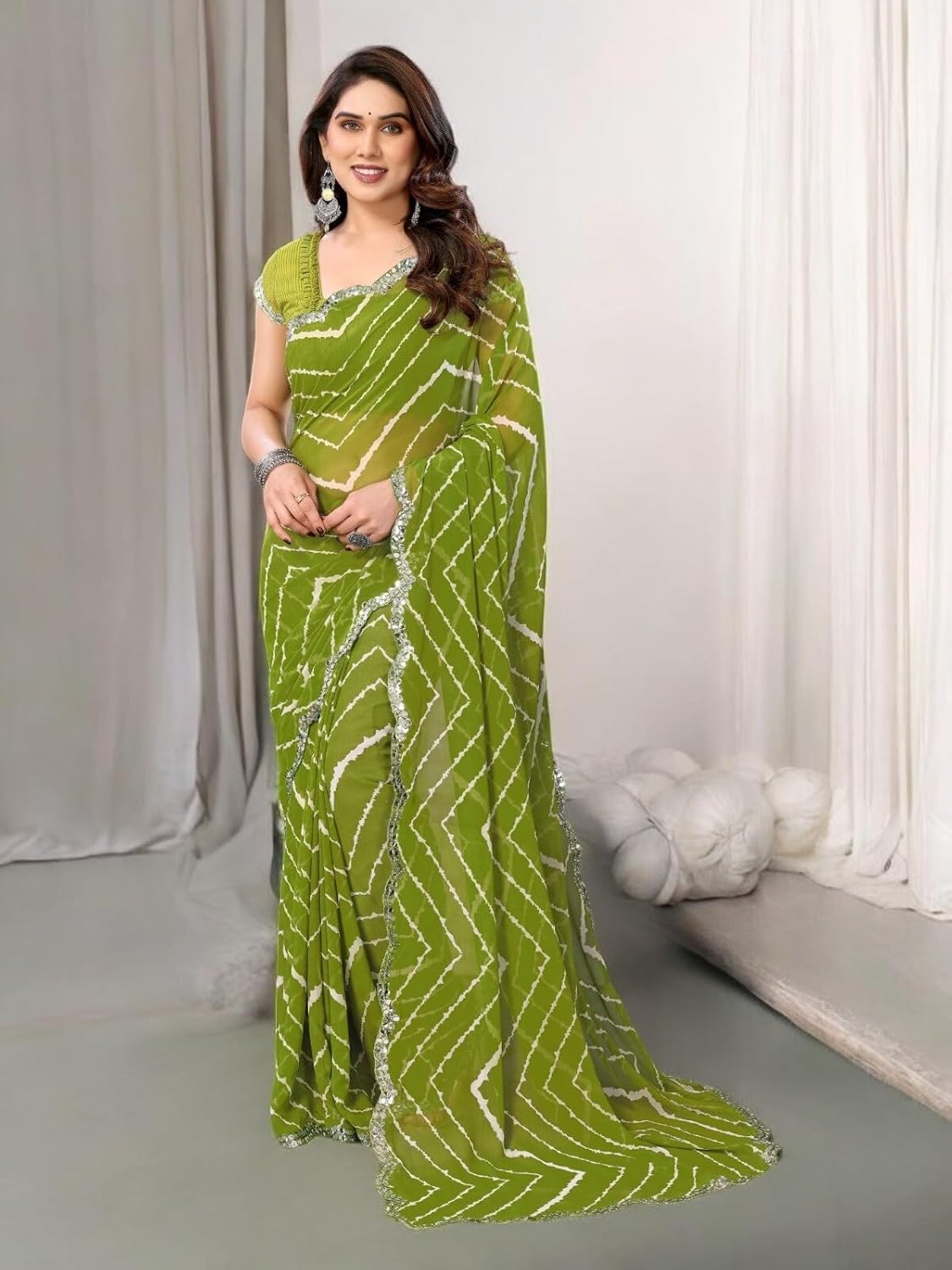 FASHION Women's Georgette Floral Printed Saree