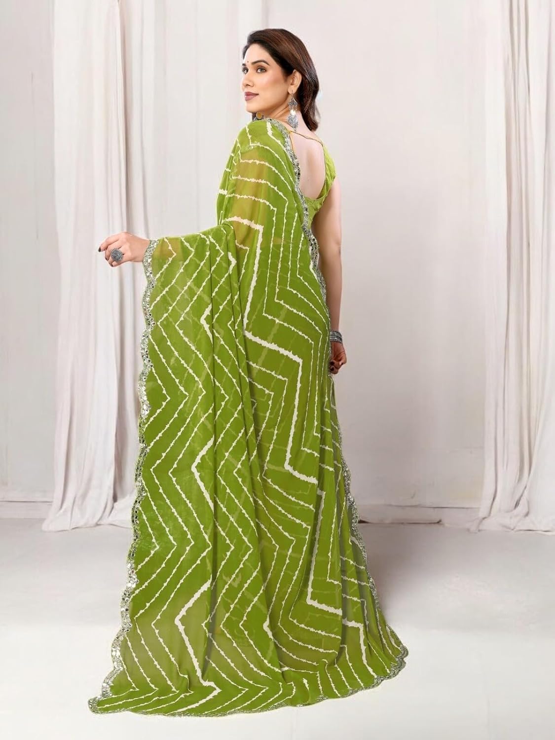 FASHION Women's Georgette Floral Printed Saree