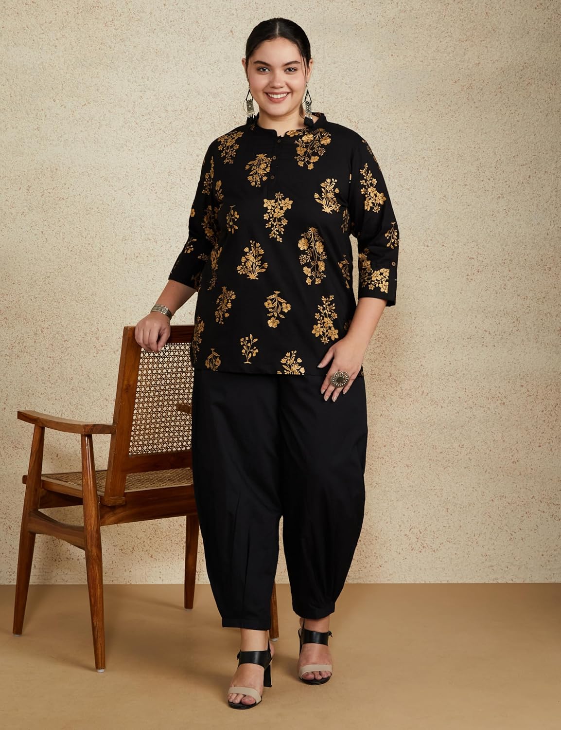 Myx Women's Printed Regular Cotton Short Kurti