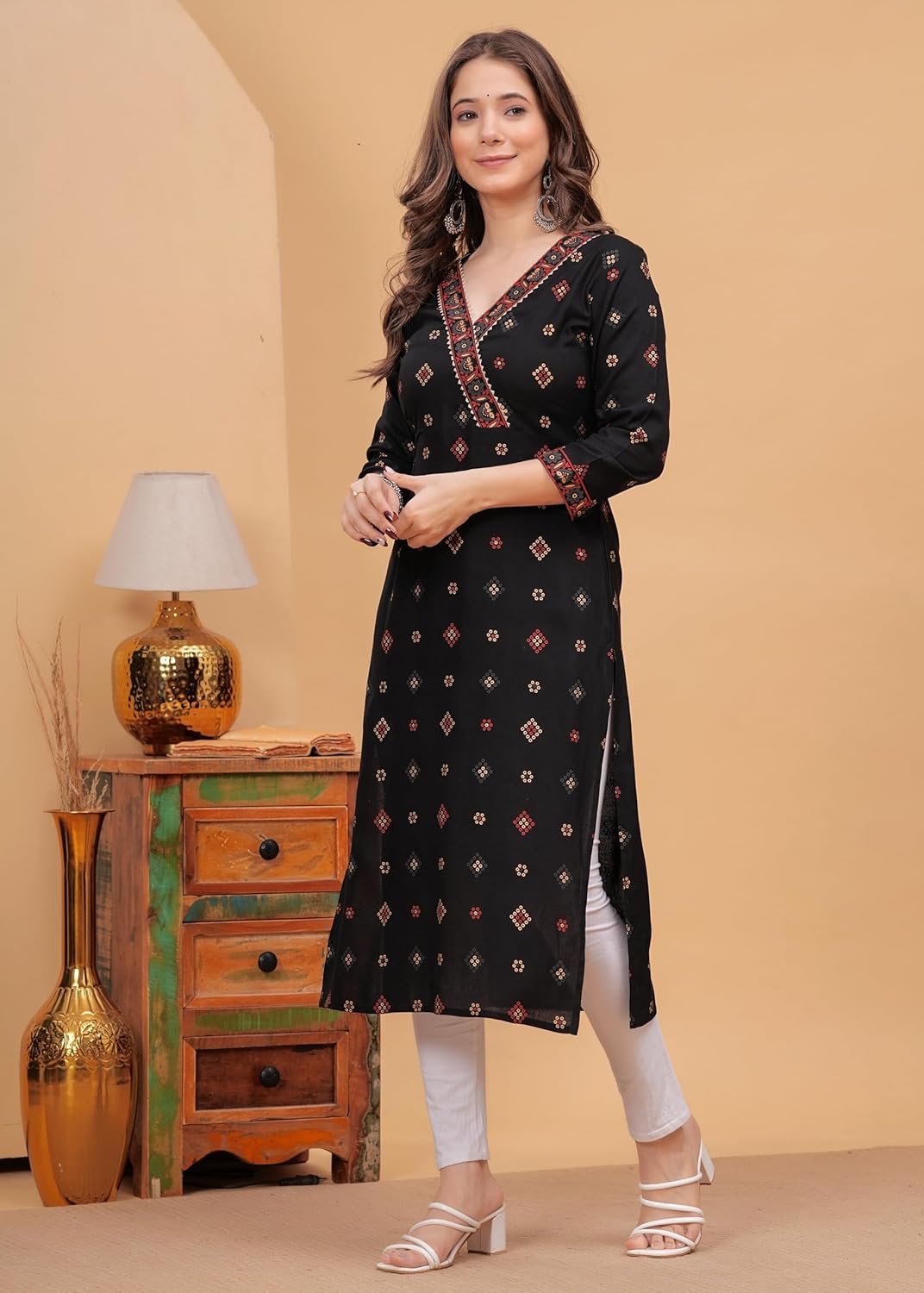 PURSHOTTAM WALA Women Floral Print Gold Printed