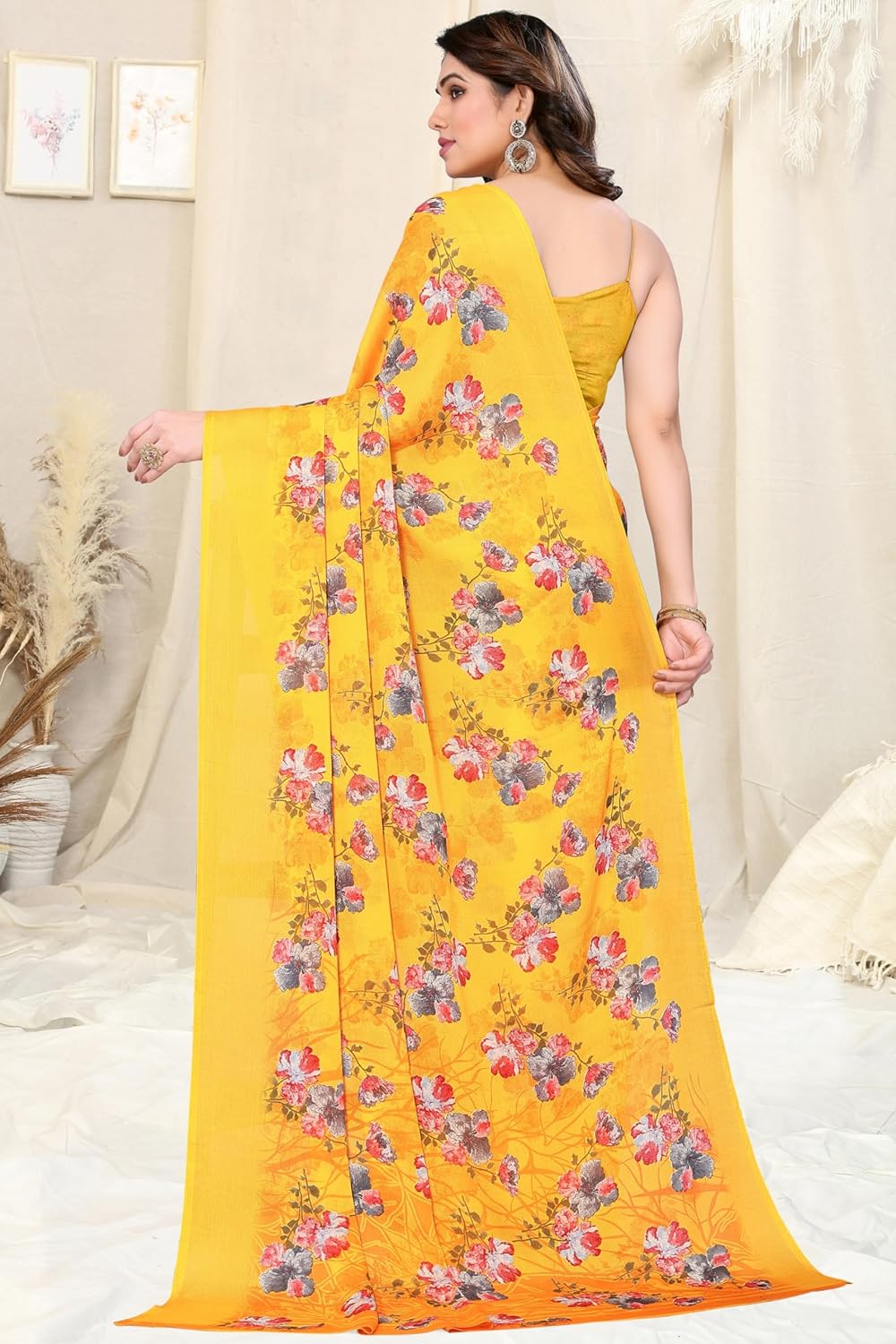 Floral Printed Saree with Blouse Piece