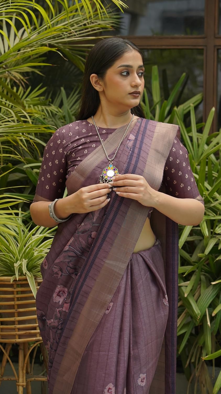 Women's Silk Blend Floral Printed Saree with Blouse Piece