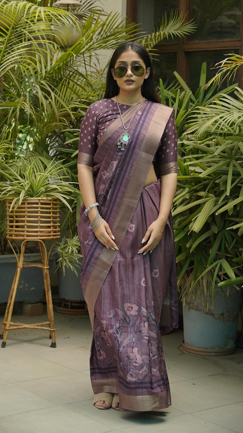 Women's Silk Blend Floral Printed Saree with Blouse Piece