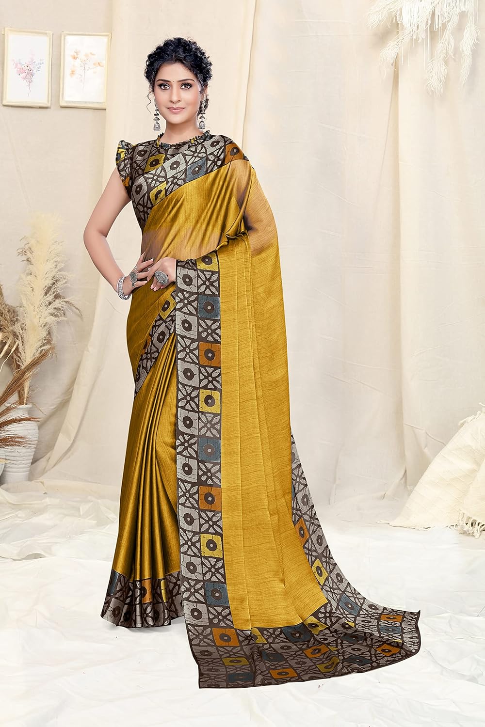Printed Women's Saree with Blouse Piece