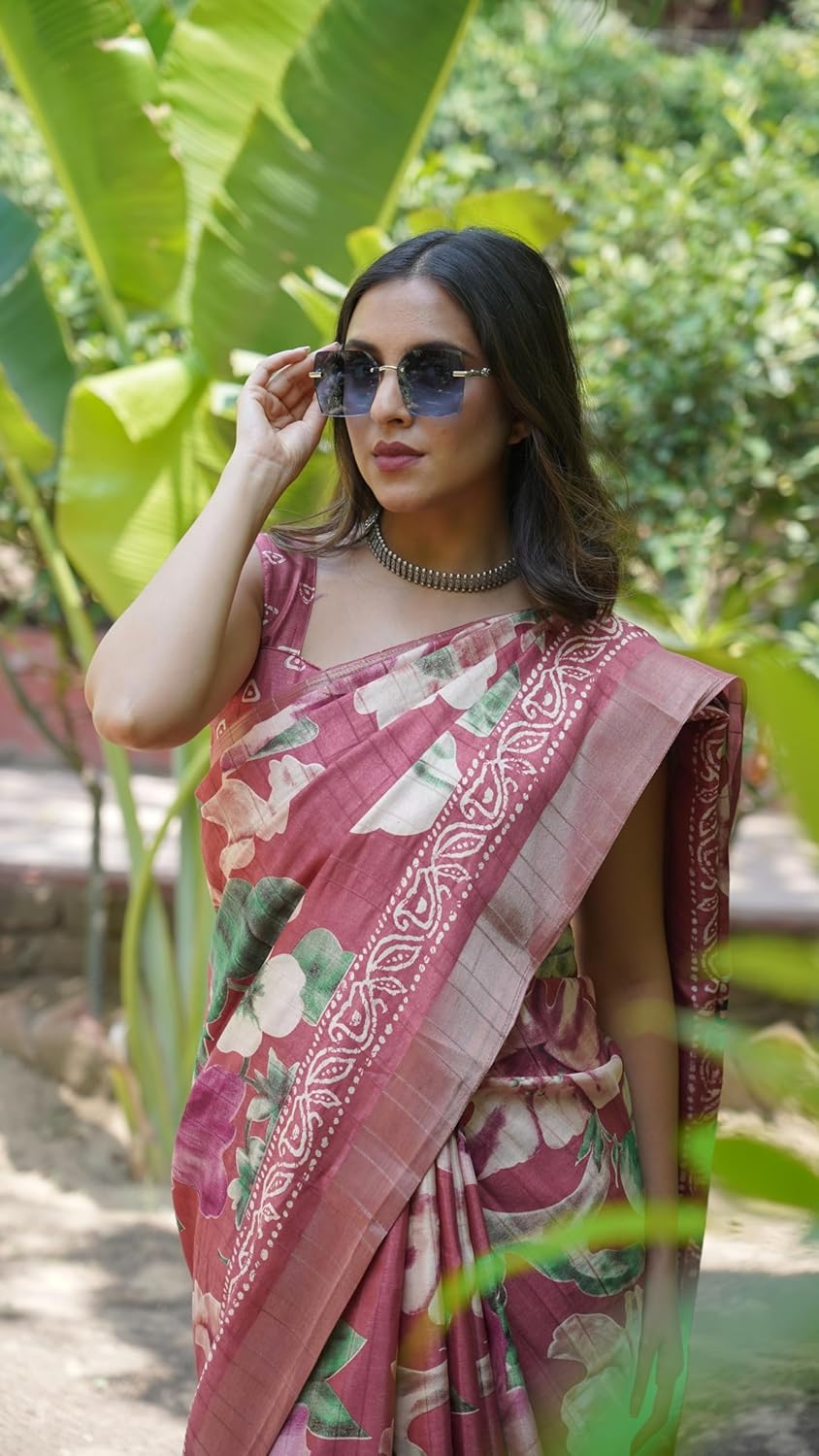 Women's Silk Blend Floral Printed Saree with Blouse Piece