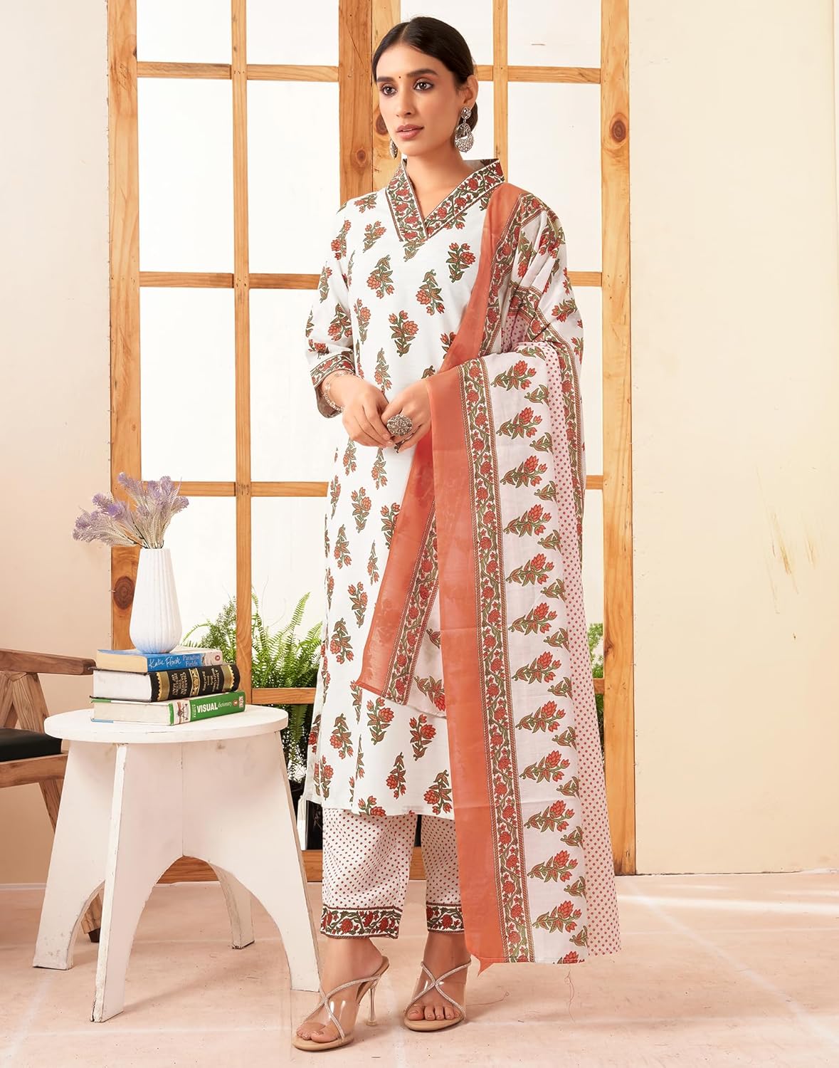 SIRIL Women's Cotton Blend Floral Printed Straight