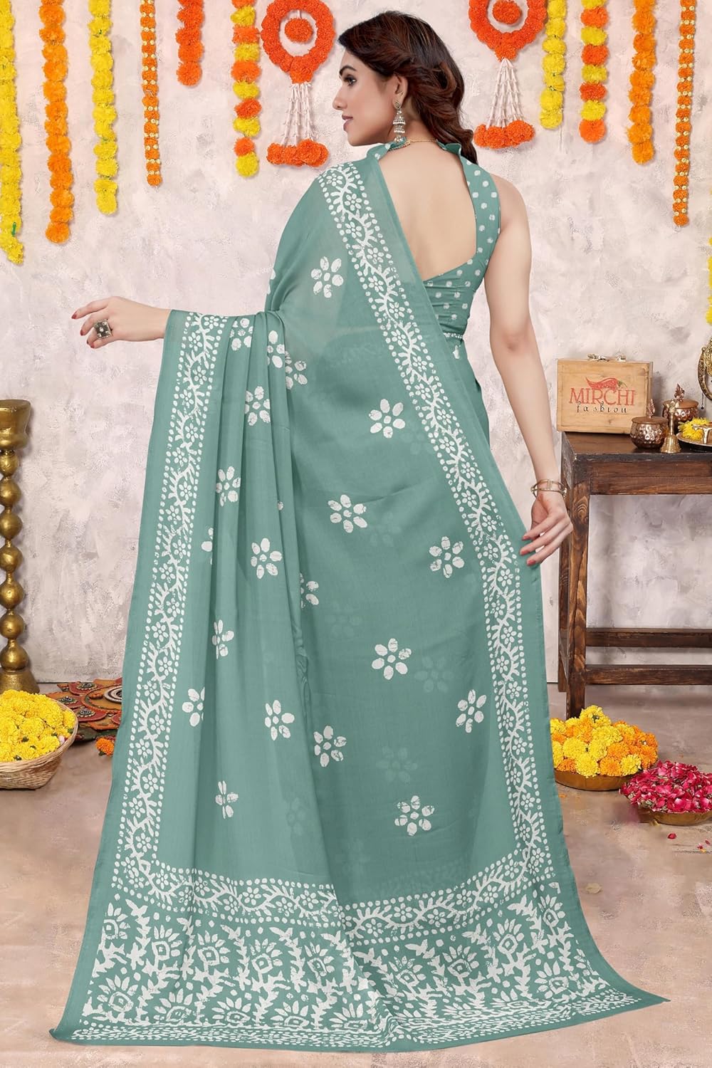 Women's Latest Chiffon Batik Printed Saree with Blouse Piece