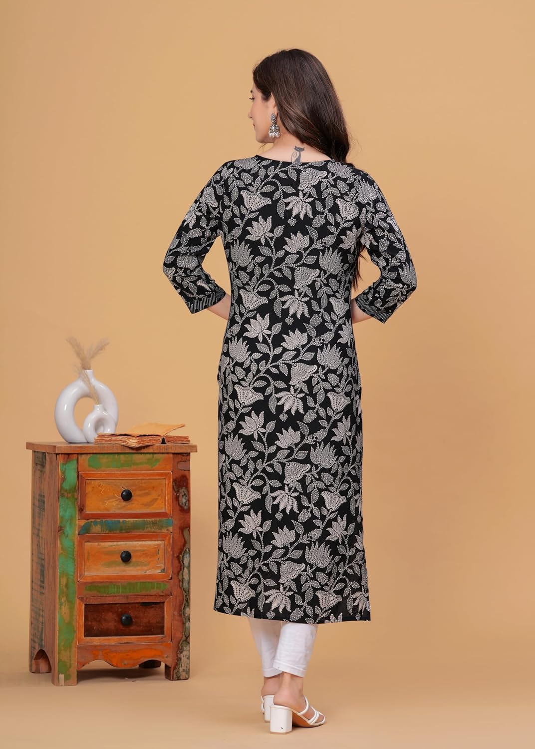 PURSHOTTAM WALA Women Floral Print Gold Printed