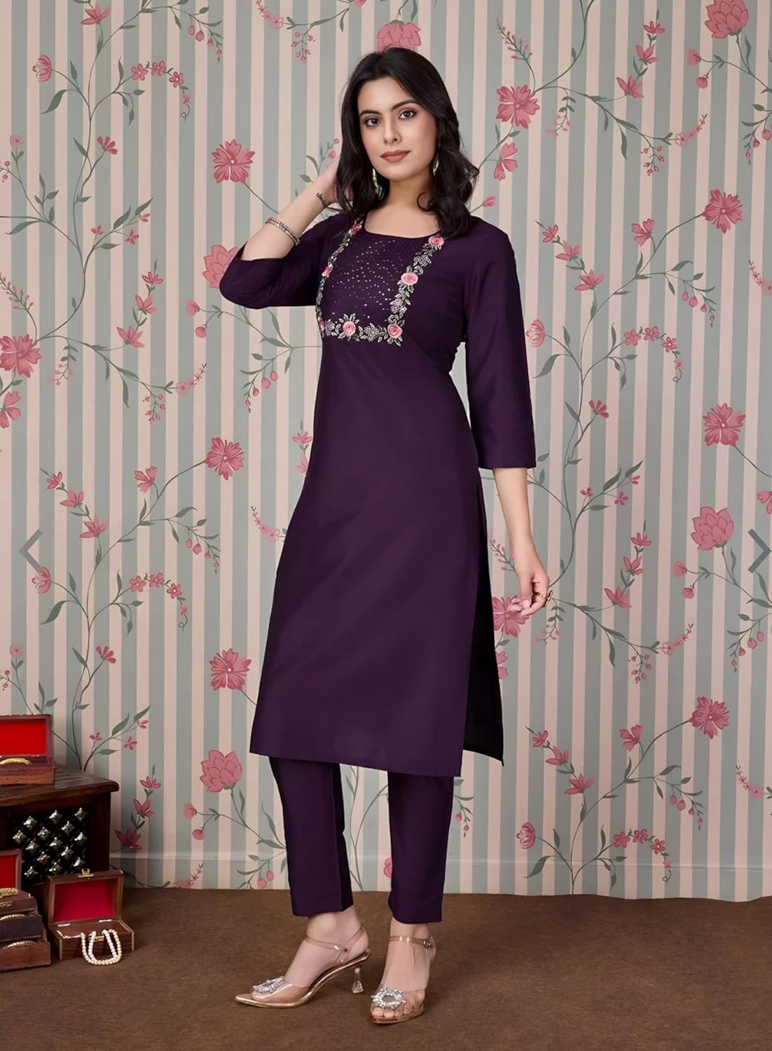 Women's Rayon Solid Plain v Neck Kurta Trouser/Pant Set