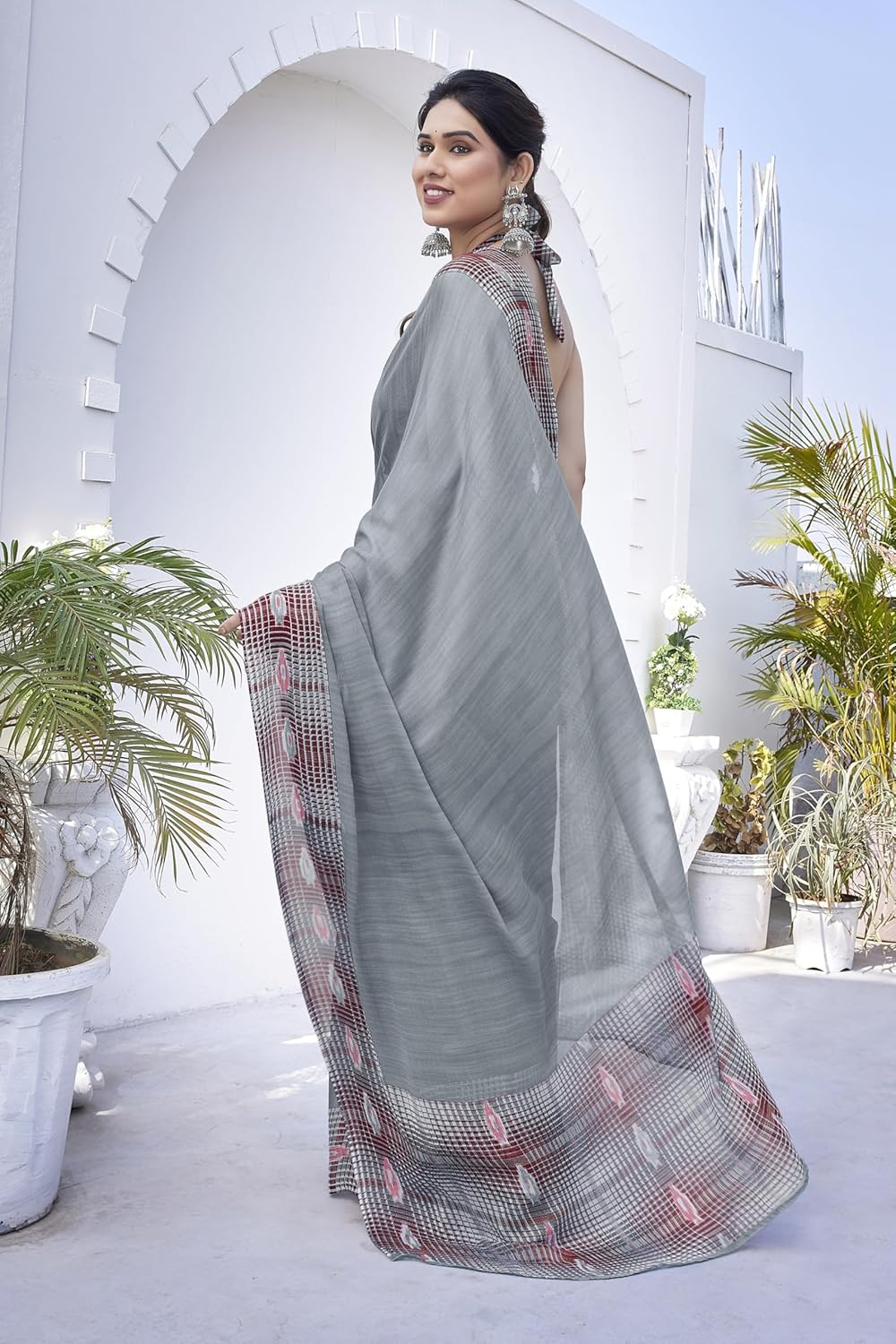 Women's Chiffon Printed Saree with BlousePiece