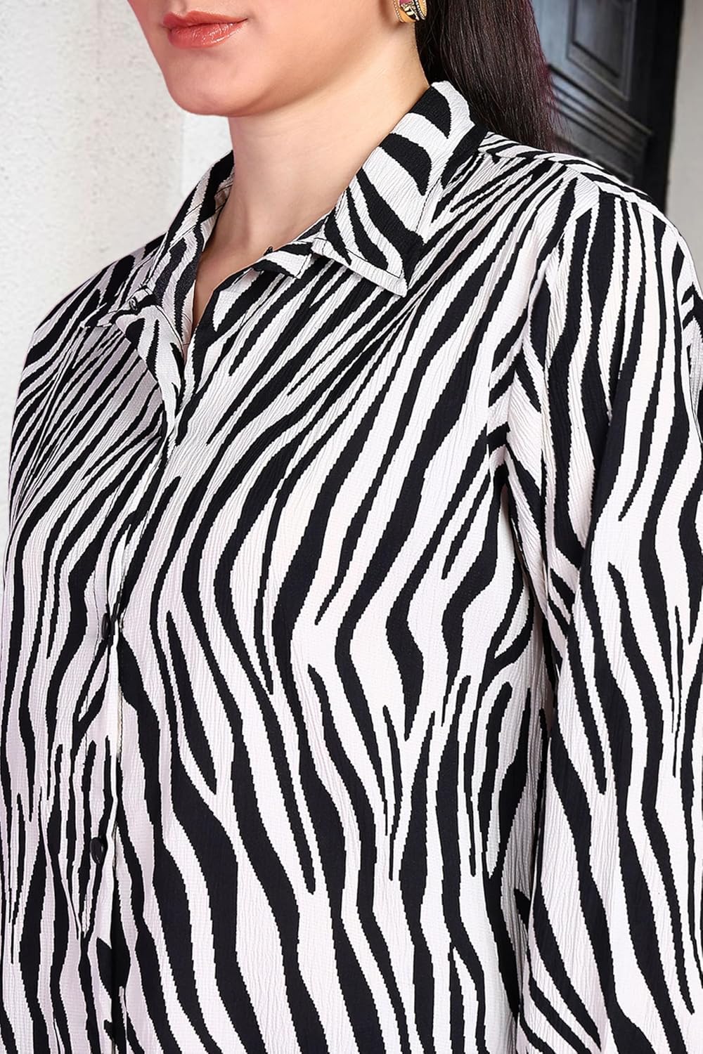 POPWINGS Printed Full-Sleeves Regular-Fit Polyester