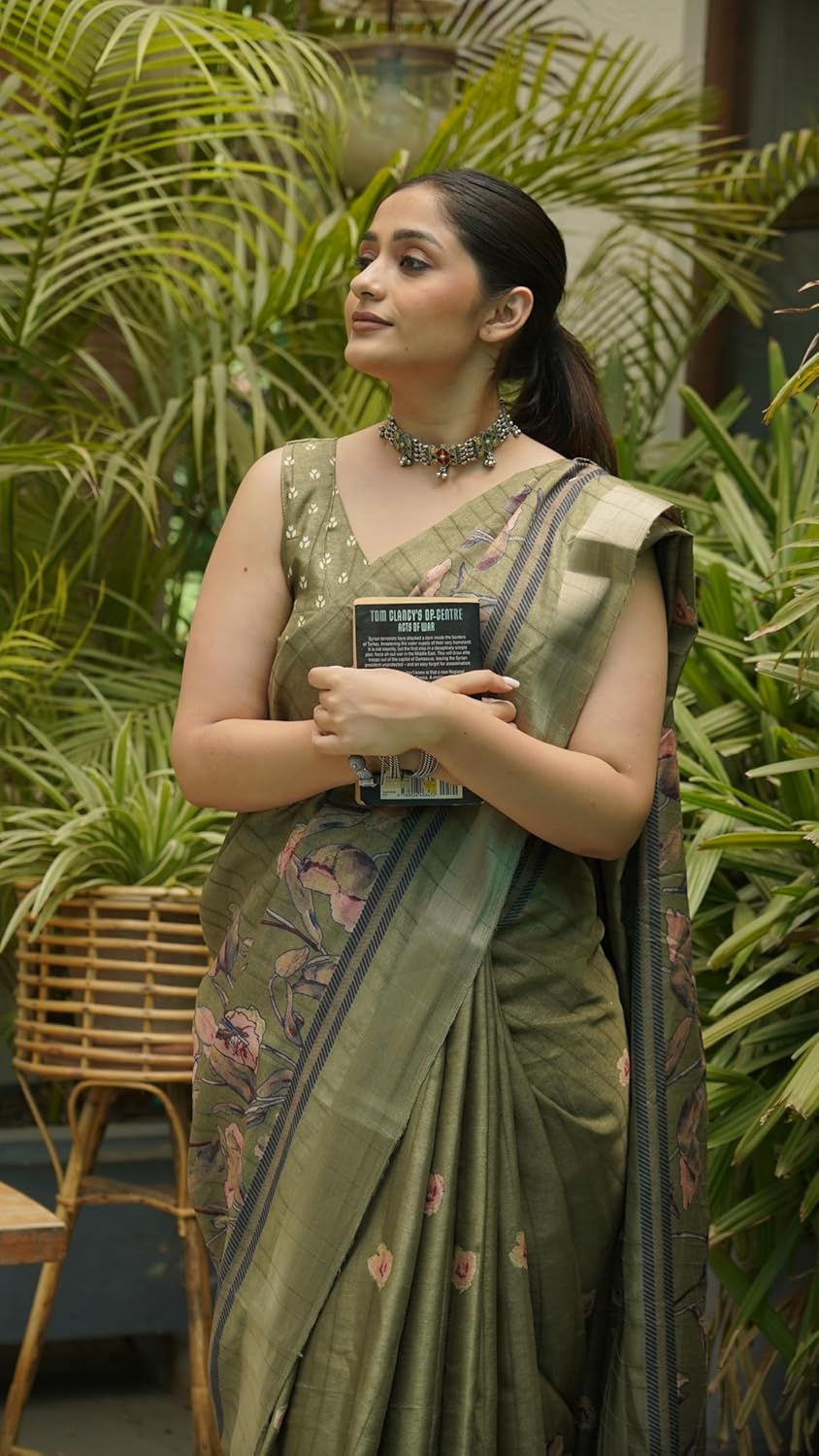 Women's Silk Blend Floral Printed Saree with Blouse Piece