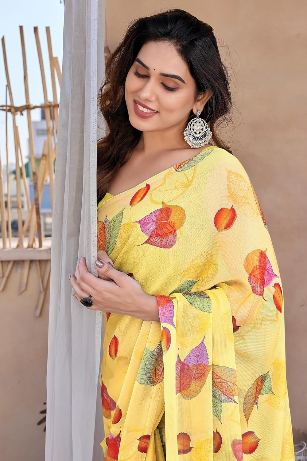 FASHION Floral Printed Saree with Blouse Piece