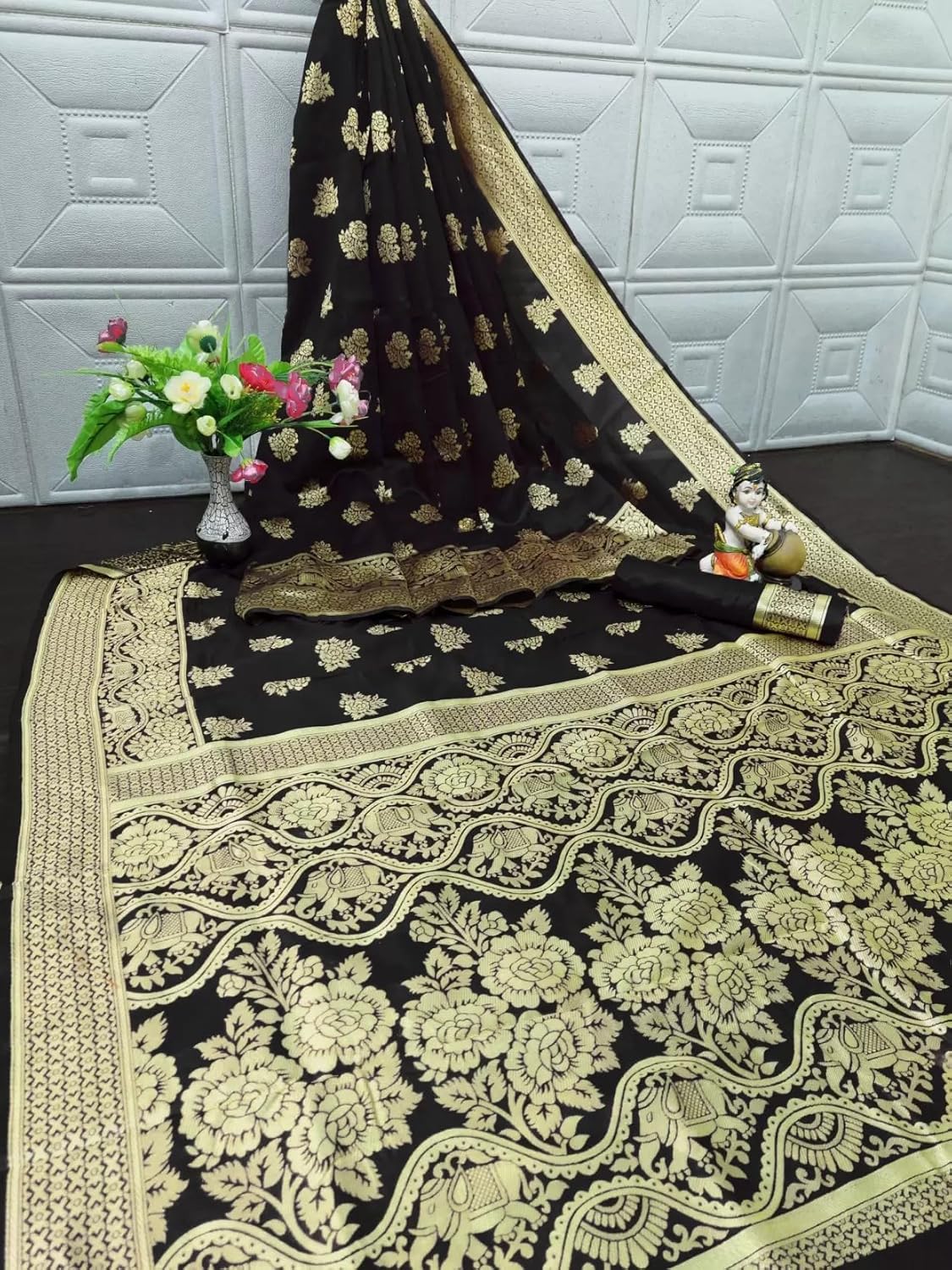Women's Banarasi SareeSilk Saree With Blouse Piece