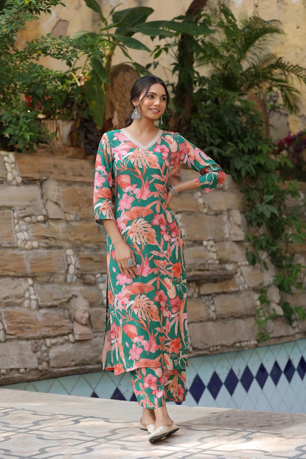 DESIGNER Women's Rayon Blend Kurta with Palazzo