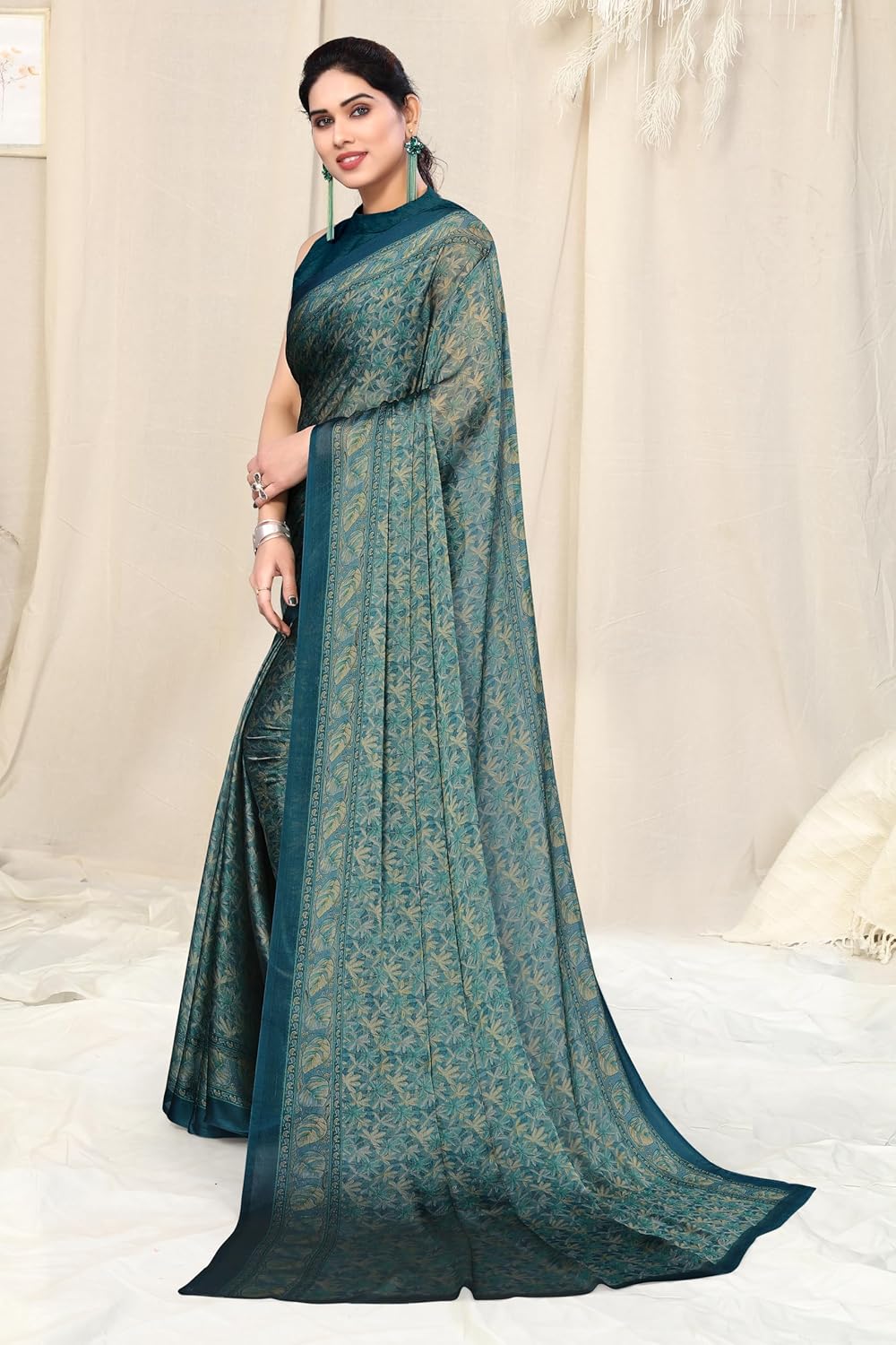 Women's Chiffon Floral Printed Saree with Blouse Piece