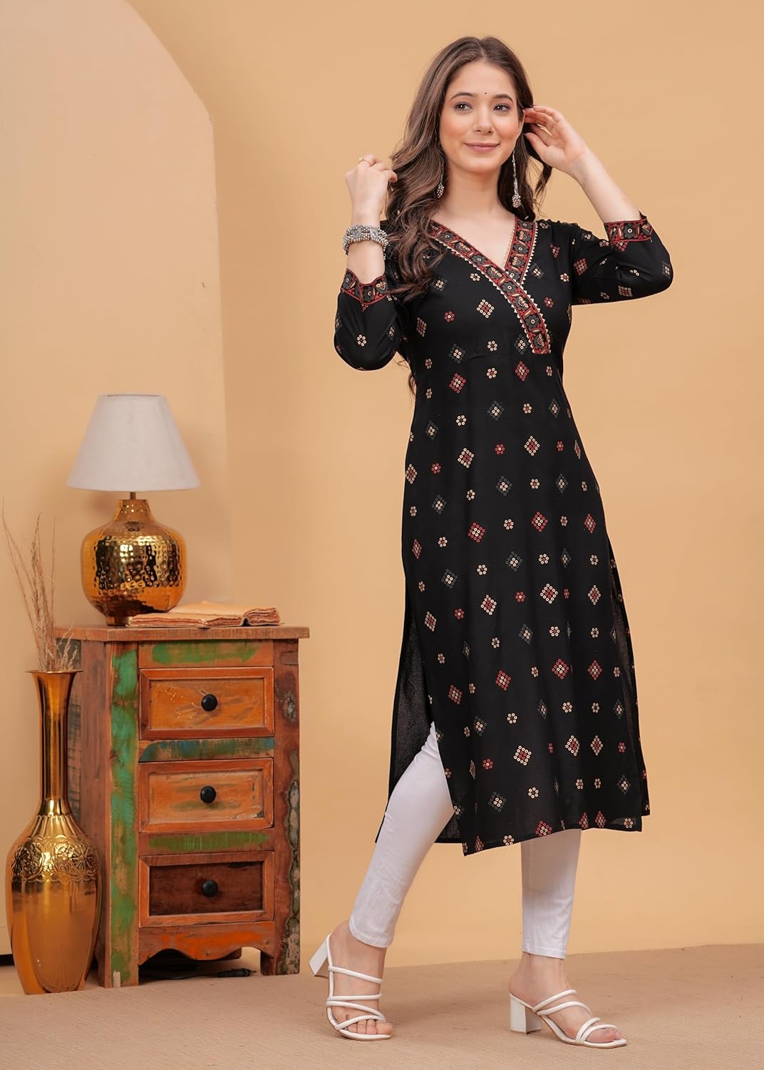 PURSHOTTAM WALA Women Floral Print Gold Printed