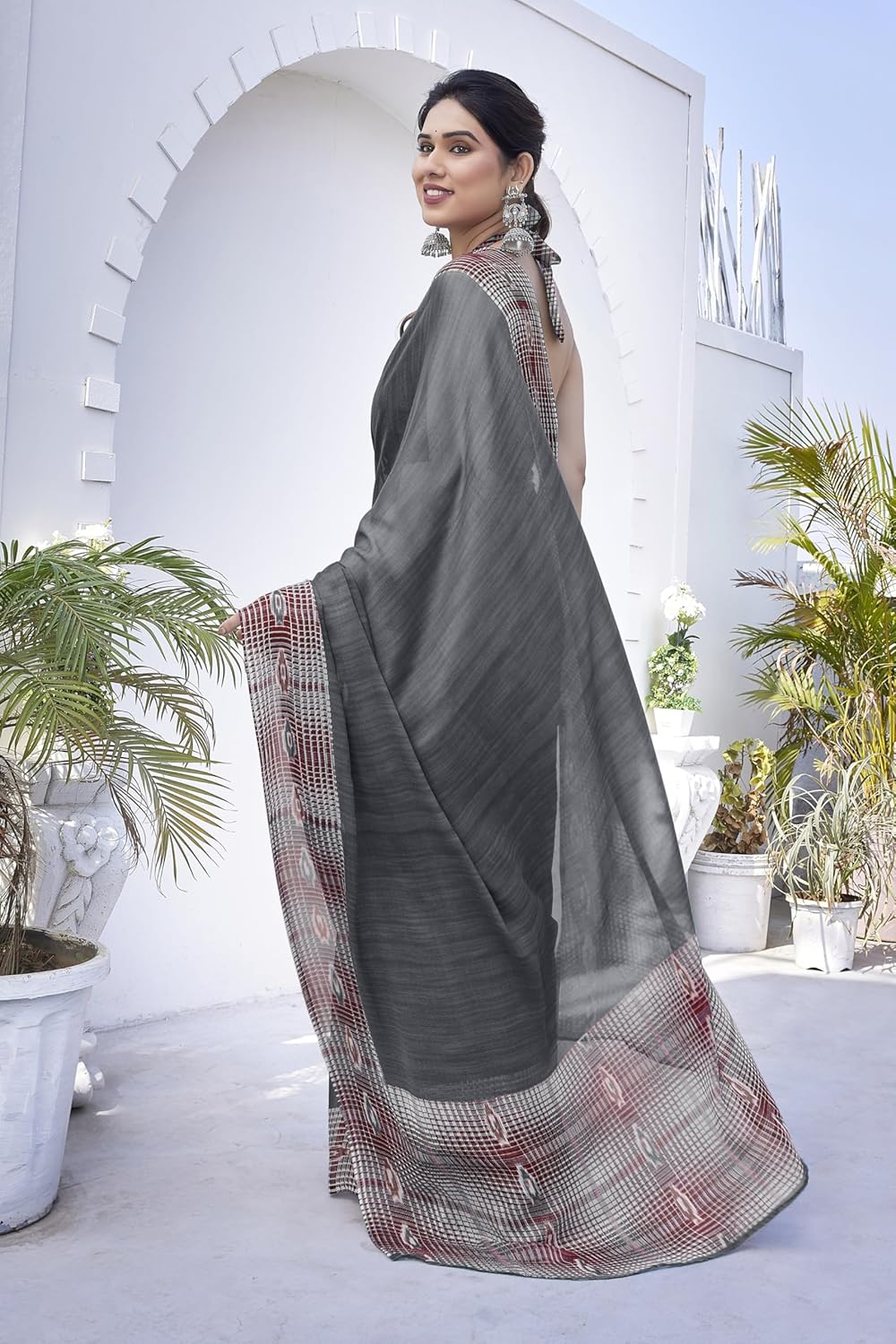 Women's Chiffon Printed Saree with BlousePiece