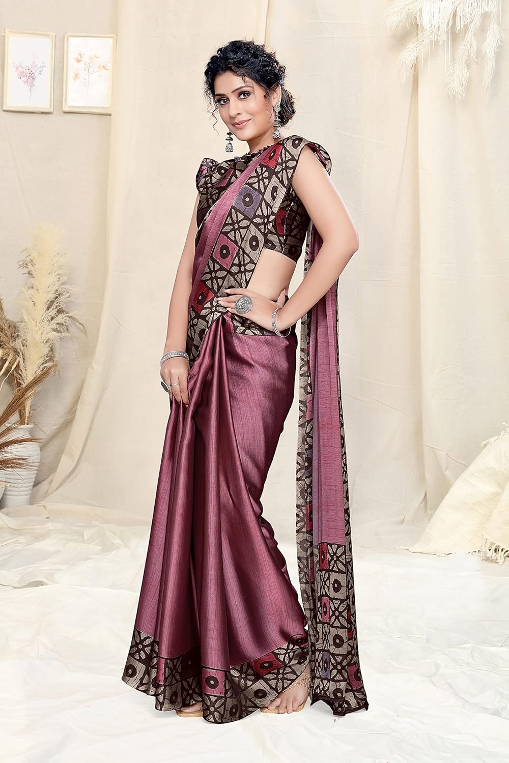 Printed Women's Saree with Blouse Piece