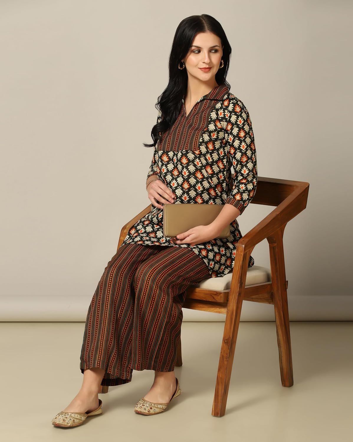 Women's Cotton Blend Printed Straight Kurta with Pant